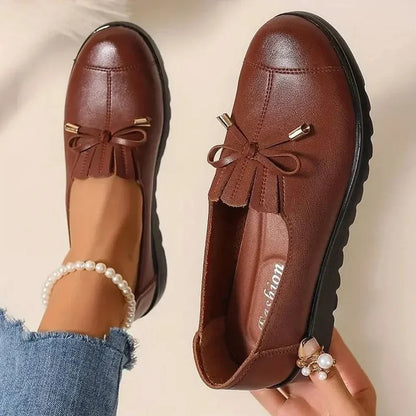 Comfortable slip-on moccasins for women