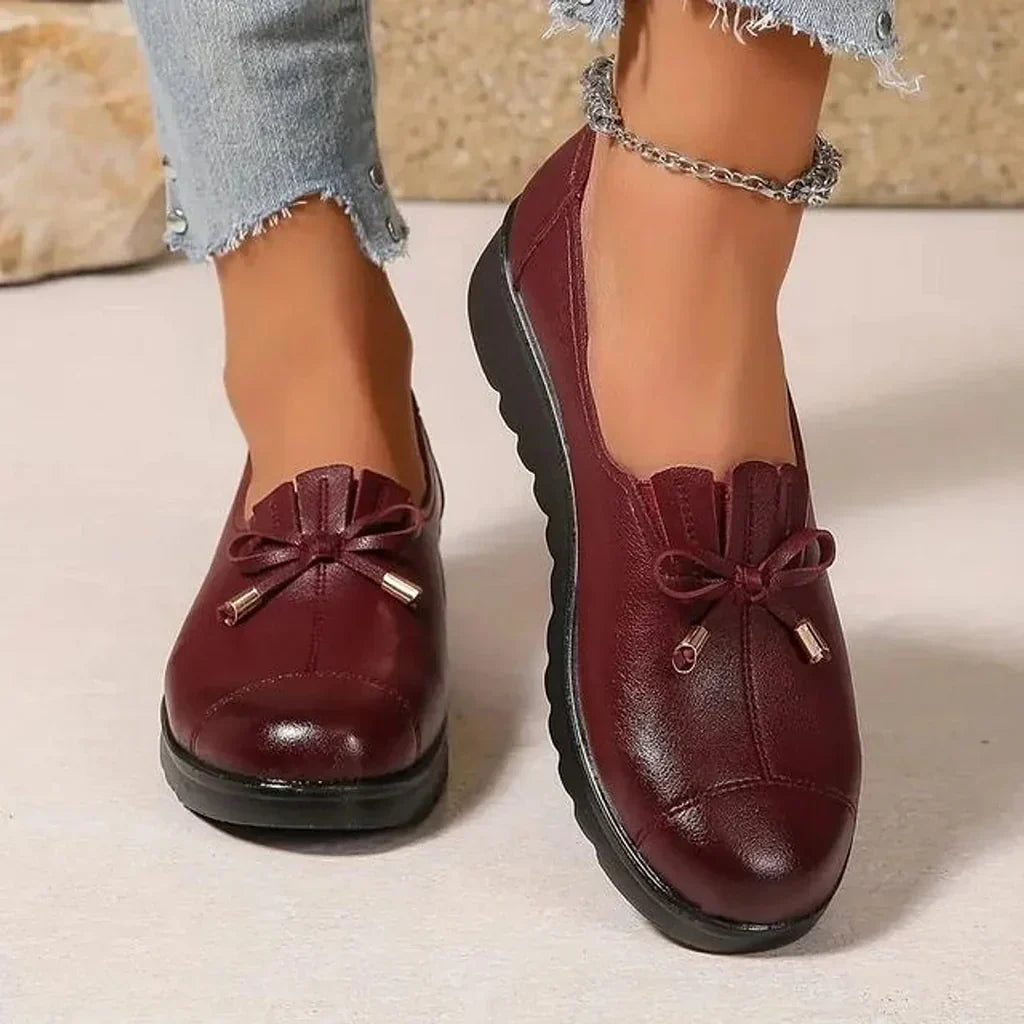 Comfortable slip-on moccasins for women