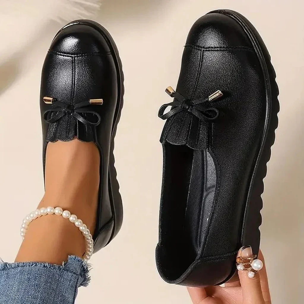 Comfortable slip-on moccasins for women