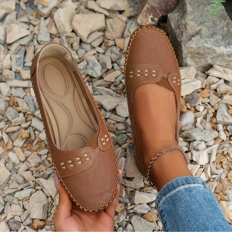 Women's orthopedic shoes