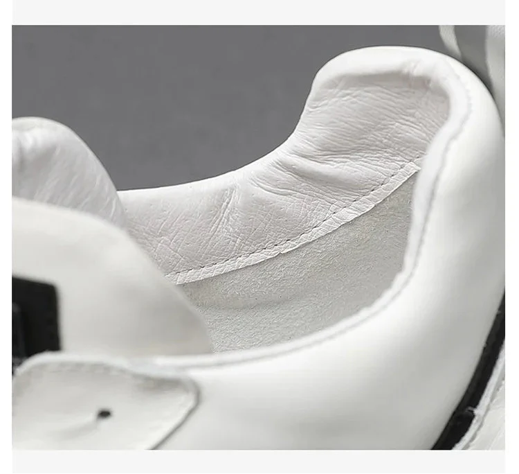 Men's breathable running shoes with flexible soles