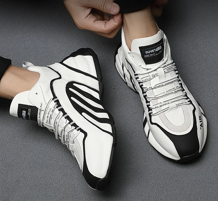 Men's breathable running shoes with flexible soles