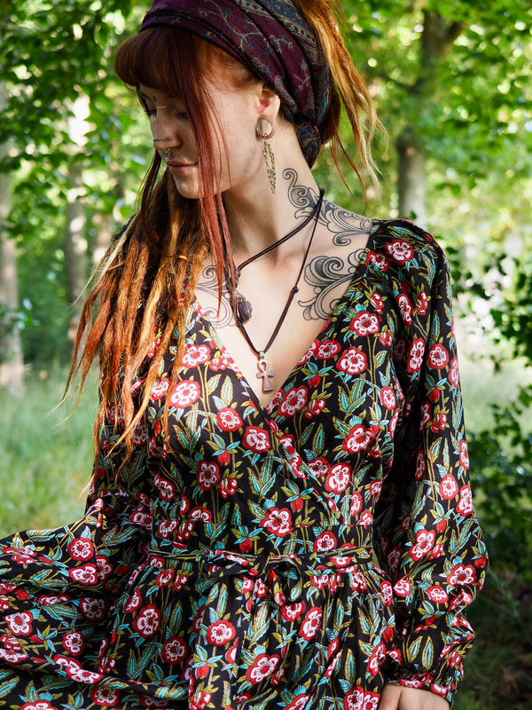 Devi dress black / flower
