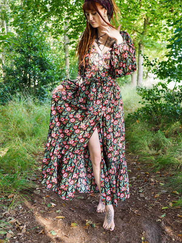 Devi dress black / flower